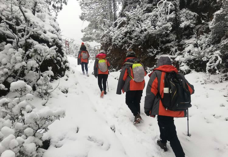 麗江玉龍雪山徒步登山攻略