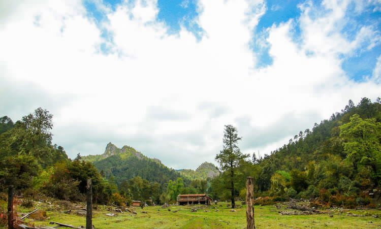 麗江石頭鄉(xiāng)桃花村戶外徒步路線